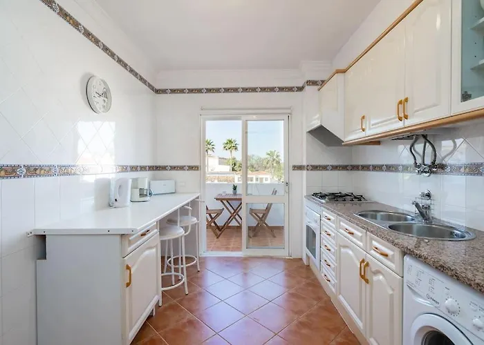 Casa Pauline - Vista Piscina 6 Em *