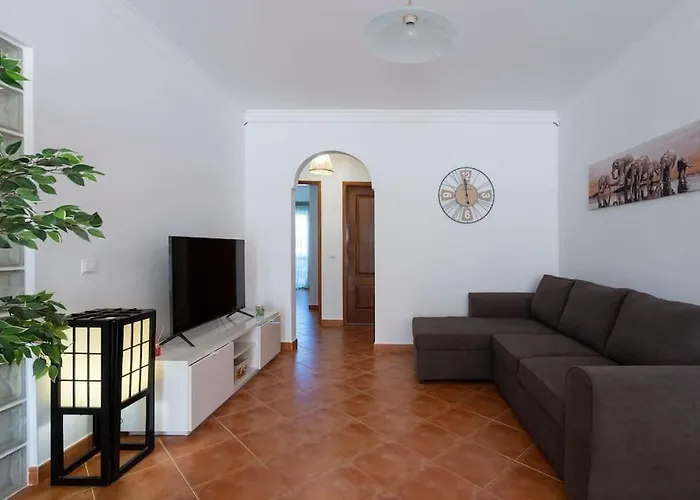 Casa Pauline - Vista Piscina 6 Em *