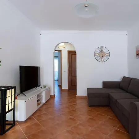 Casa Pauline - Vista Piscina 6 Em *